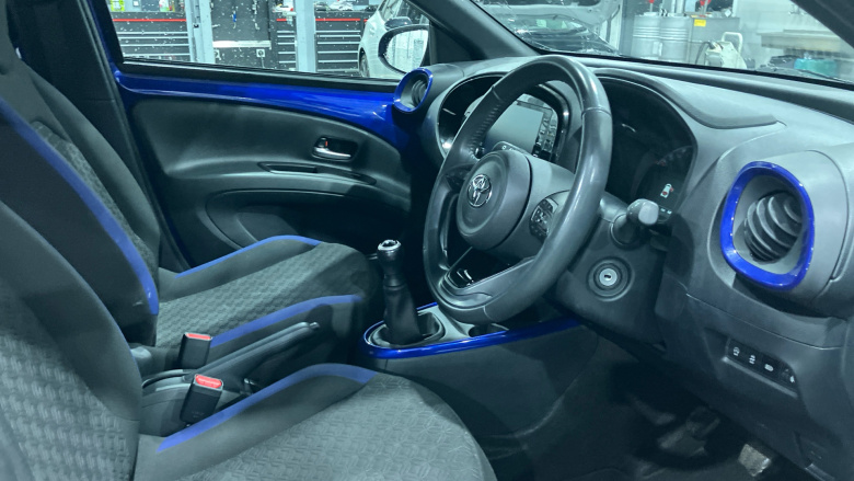 Toyota Aygo X 1.0 VVT-i Edge 5dr Petrol Hatchback